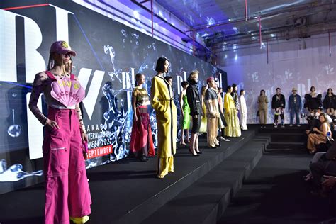  Queer Bangkok Fashion Week: En Hyllning Till Identitet Och Kreativitet I Ett Modernt Thailand